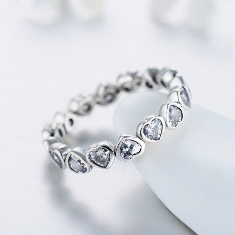 Alba Ring aus Sterlingsilber mit Diamanten in Herzform