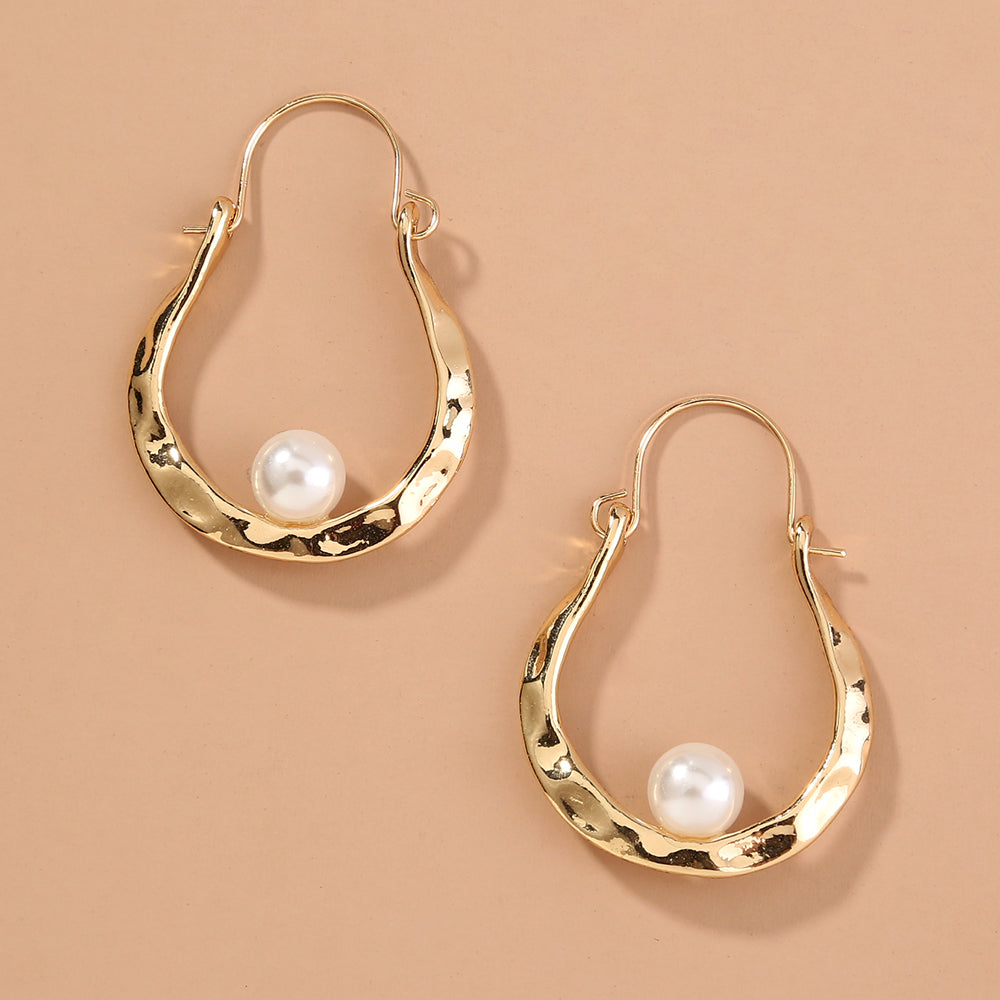 Monrovia U-shaped Earrings are simple