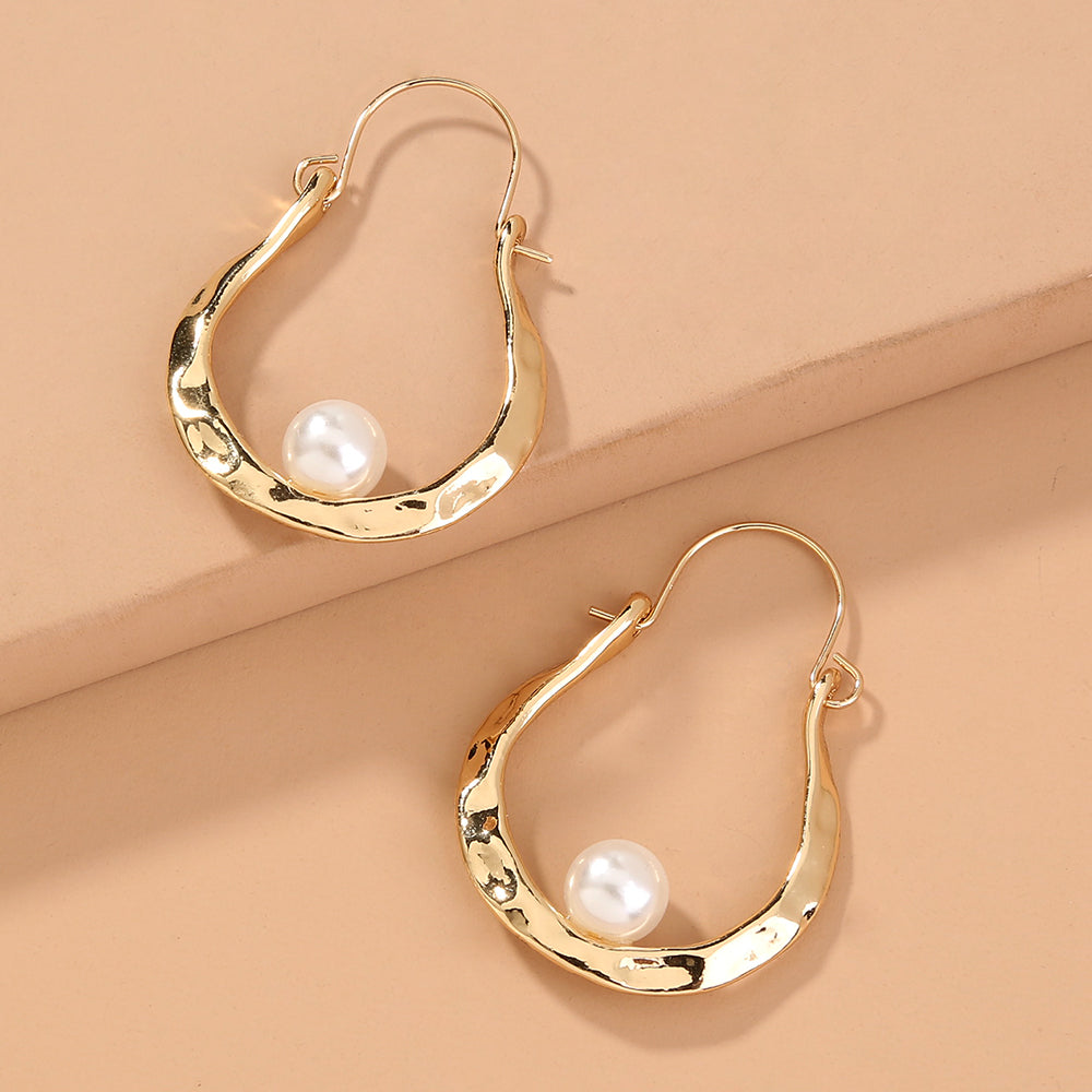 Monrovia U-shaped Earrings are simple