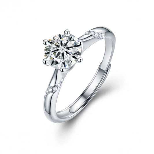 Selena Ring aus Sterlingsilber mit sechs Krappen aus Moissanite