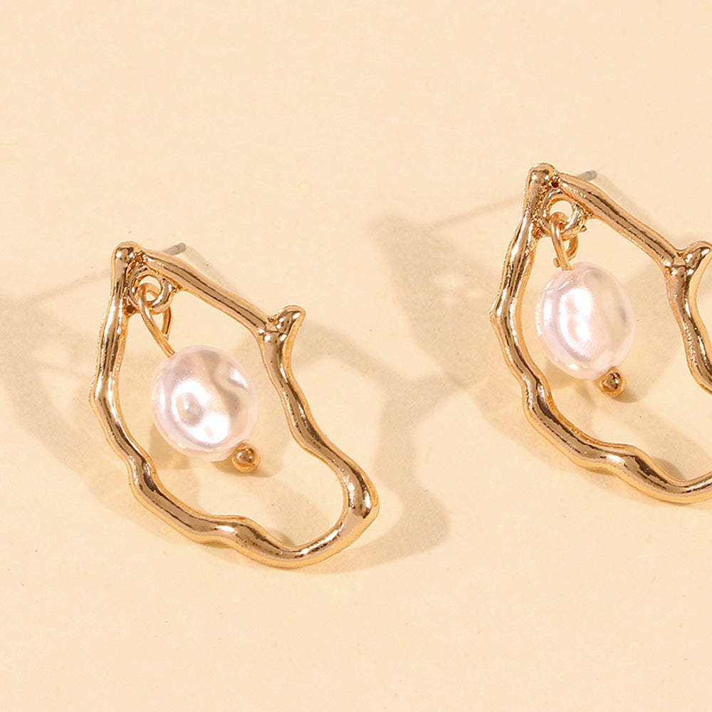 Casablanca Pearl Earrings