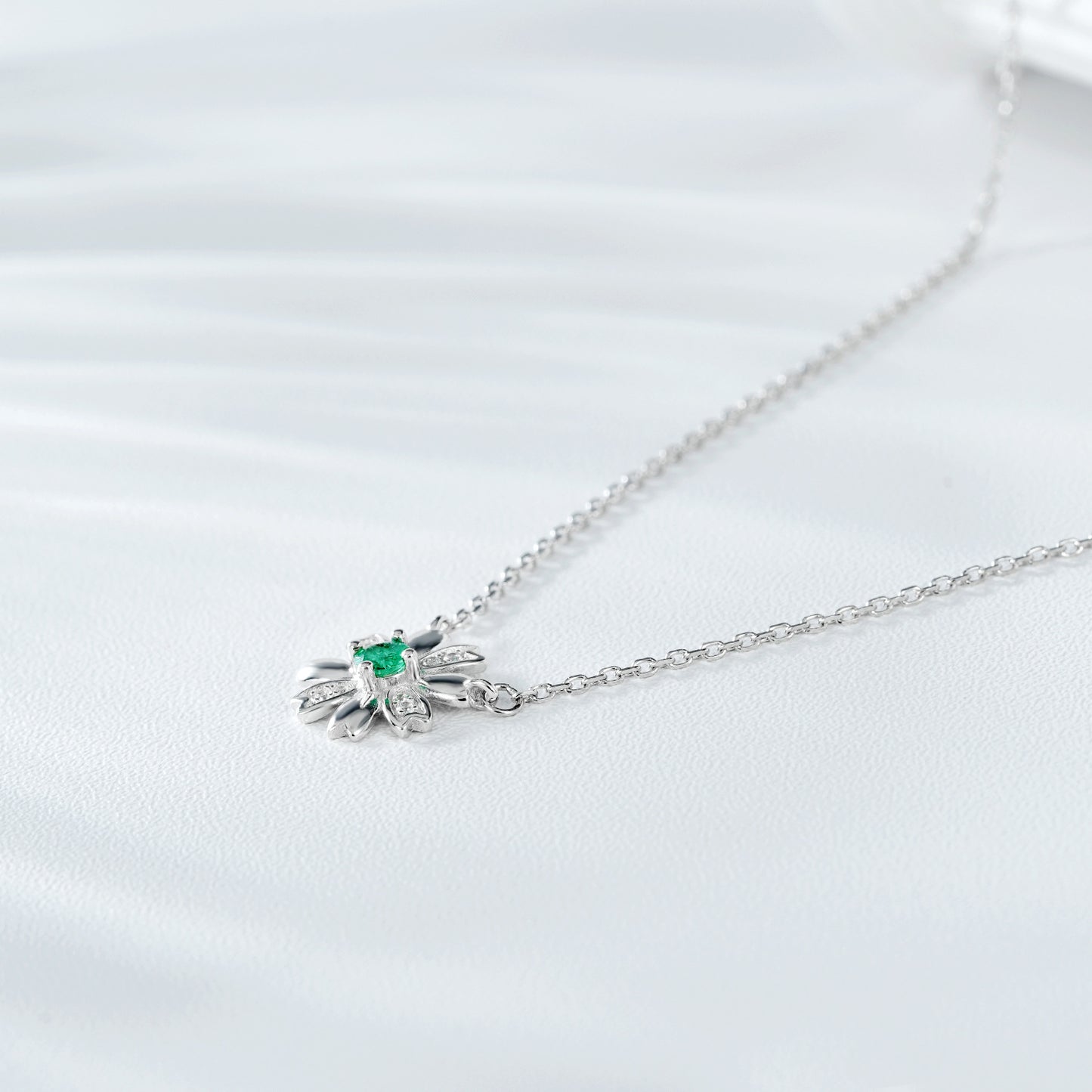 Florence Silver Emerald Necklace