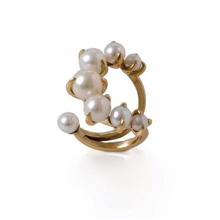 Mona Gradient Crescent Pearl Ring