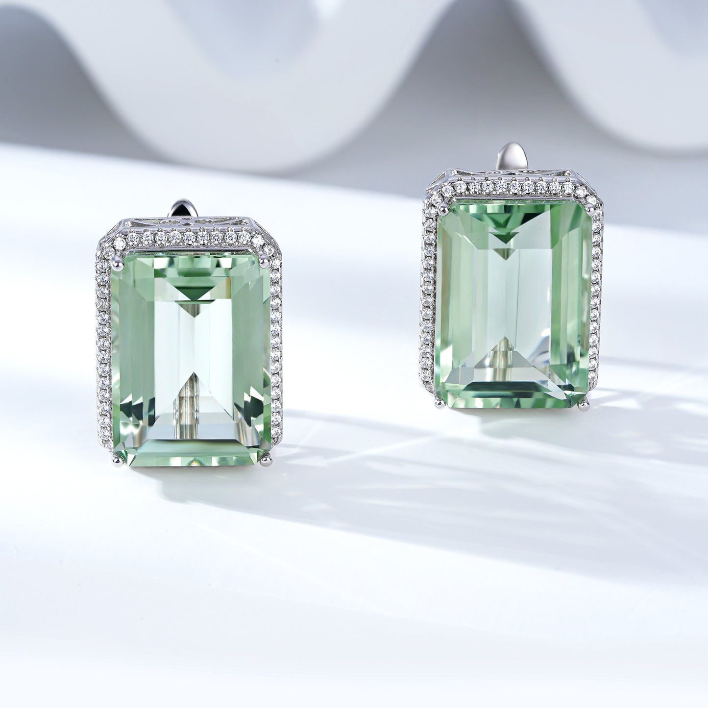 Abu Dhabi High-grade Natural Green Crystal Earrings