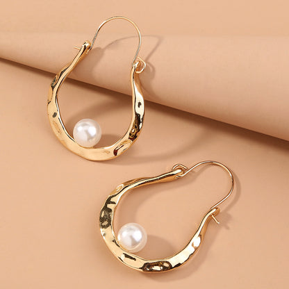 Monrovia U-shaped Earrings are simple