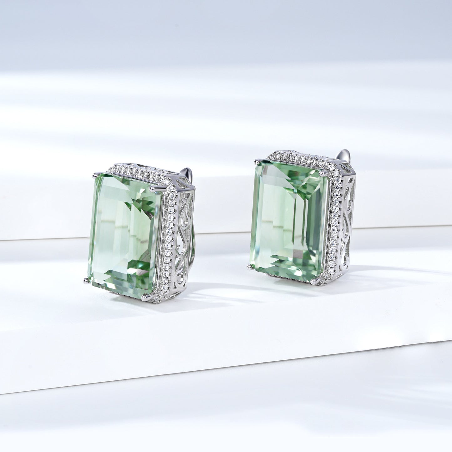 Abu Dhabi High-grade Natural Green Crystal Earrings