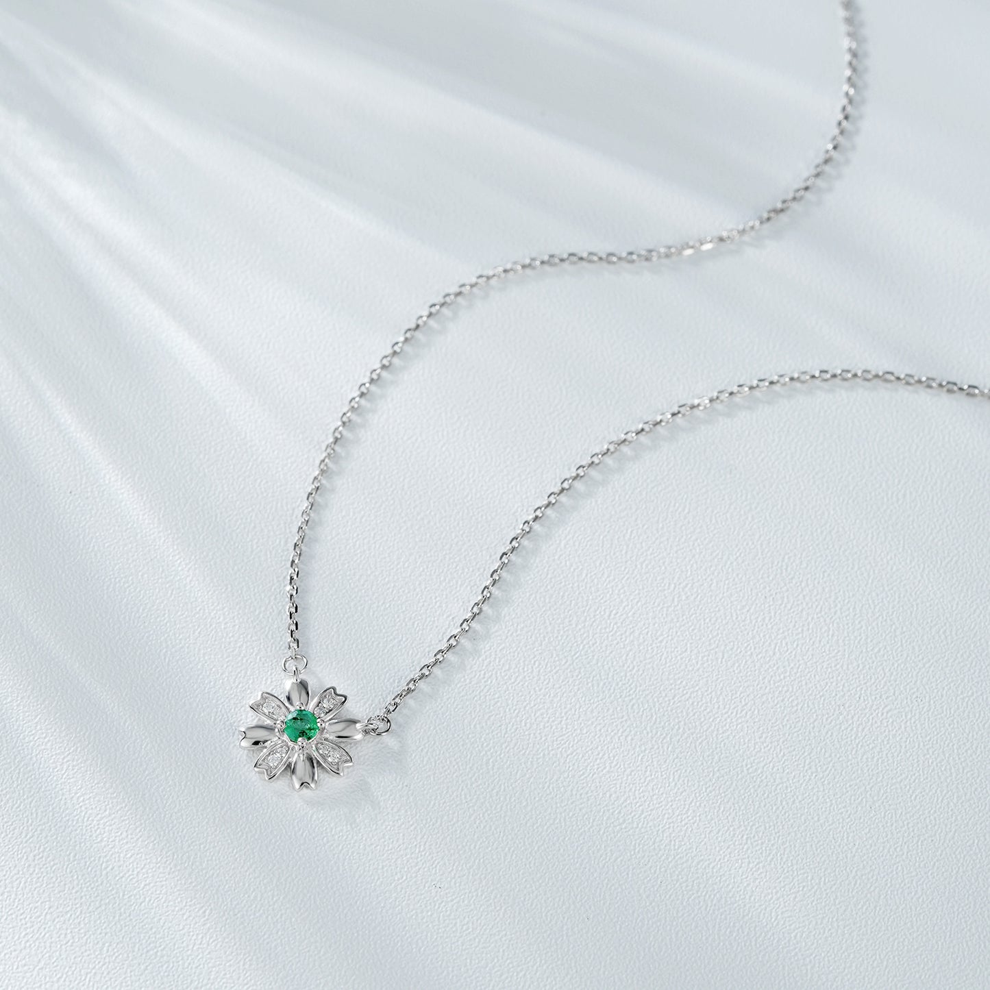 Florence Silver Emerald Necklace