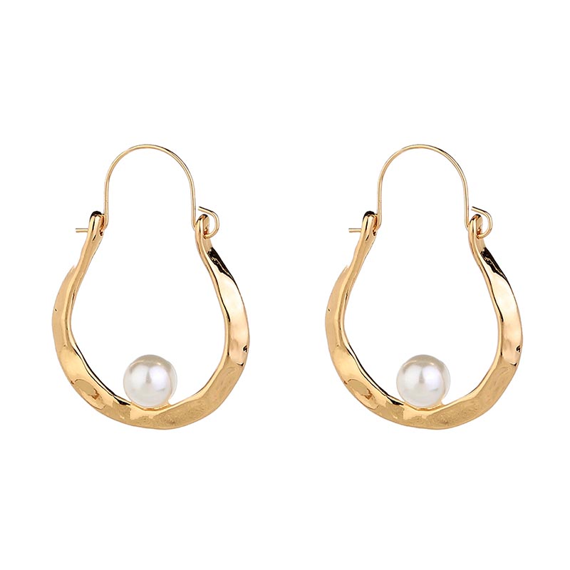 Monrovia U-shaped Earrings are simple