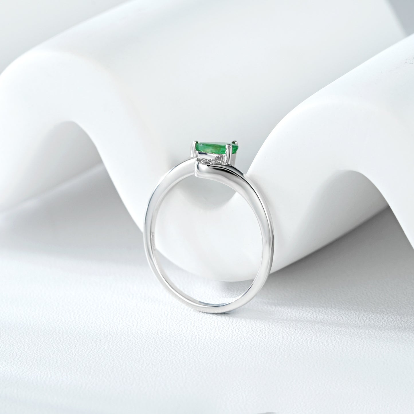 Valeria Silver Emerald Adjustable Ring